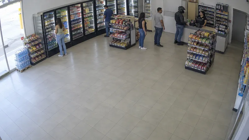 Tienda · cámara 35